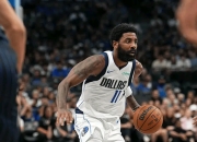 包含独行侠三巨头联手，官方宣布新规得分突破，唐斯冲击季后赛！的词条