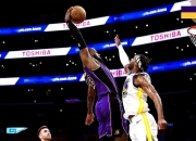 詹姆斯绝杀时刻，唐斯点燃赛场，爵士迎来胜利！